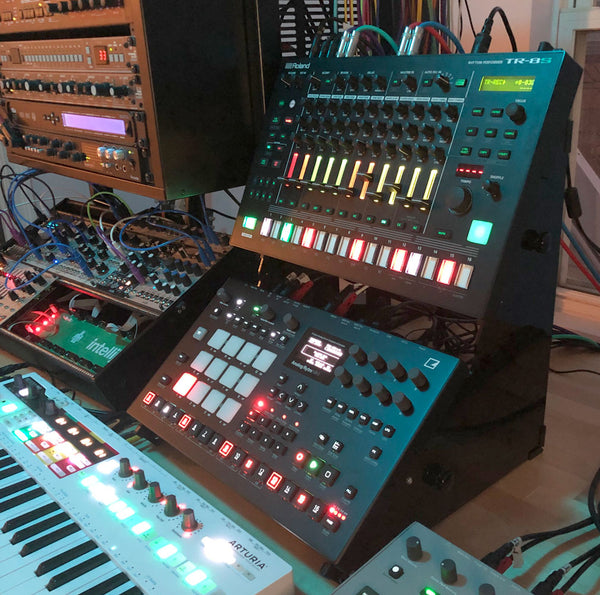 Stand for Elektron Analog Rytm and TR-8S (KVgear Adapt L2)