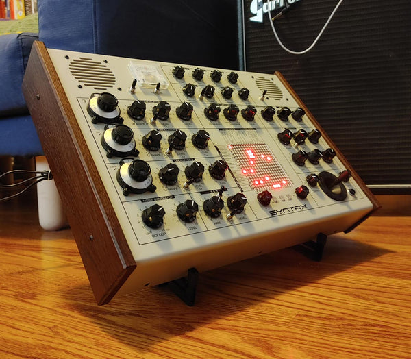Erica Synths Syntrx stand (KVgear Adapt L1)